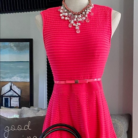 πππ TED BAKER LONDON FIT & FLARE BRIGHT PINK DRESS SIZE 3 TB. SIZE 6/8 πππ - Picture 1 of 11